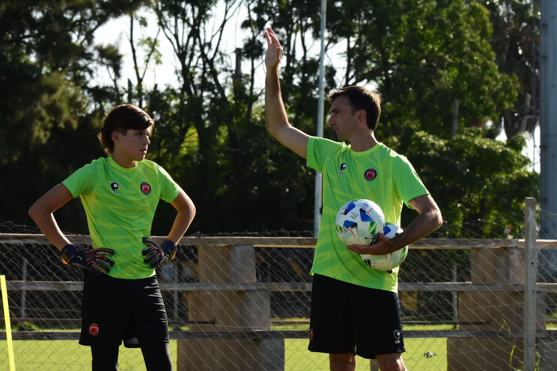 Entrenamiento de arqueros en la Academia Marcelo Barovero